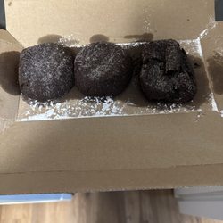 Domino's Pizza - What the cakes looked like.