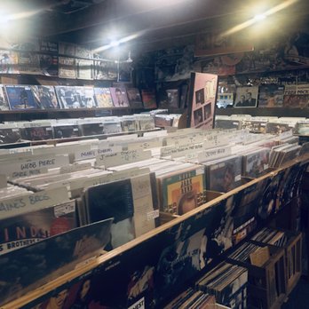 Sig's Lagoon - Vinyl Records Near Me - Houston, Texas