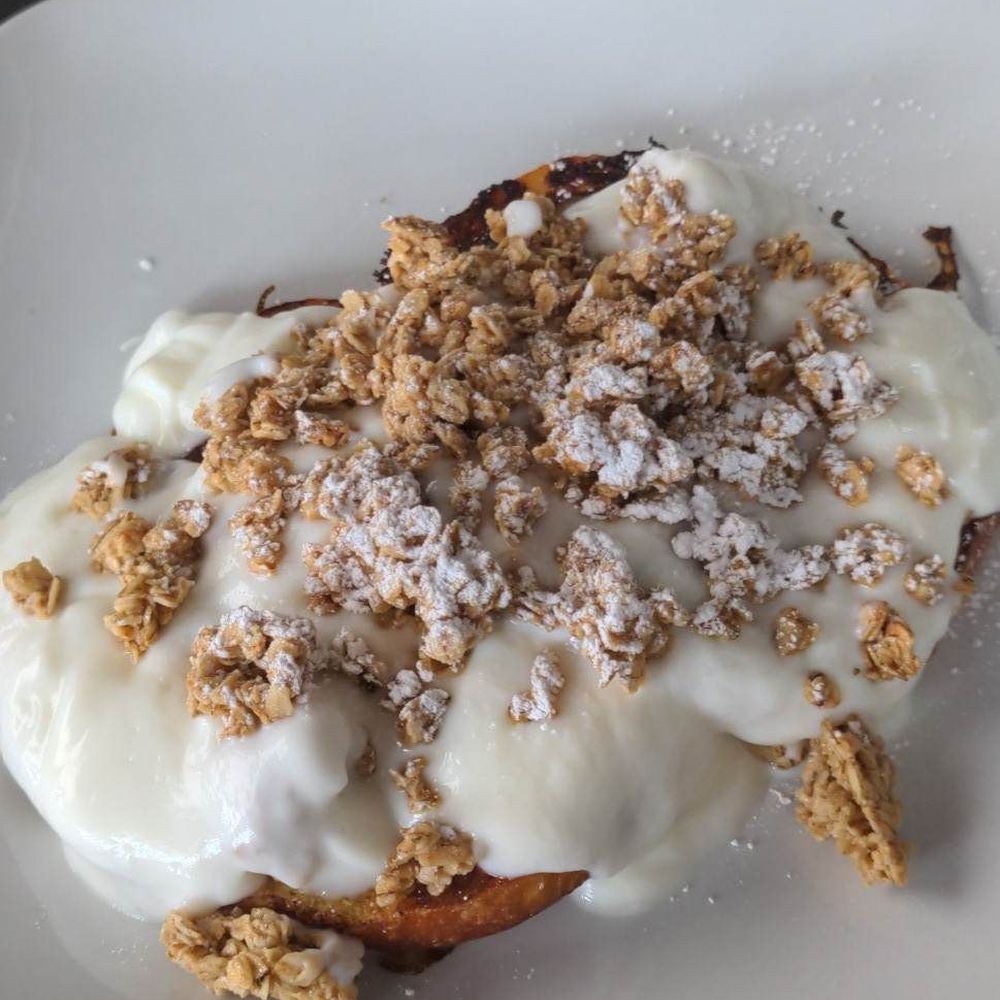 Kitchen 73 - Cinnamon rolls with Almonds and vanilla yogurt - Breakfast & Brunch Near Me - Laval, Quebec Kitchen 73 - Cinnamon rolls with Almonds and vanilla yogurt - Breakfast & Brunch Near Me - Laval, Quebec