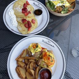 Beltliner Hash Bowl Pancakes Fried Chicken Benedict Beltliner Hash Bowl Pancakes Fried Chicken Benedict
