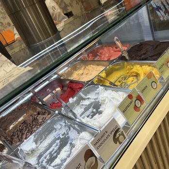Venchi - Chocolatiers & Shops Near Me - Boca Raton, Florida