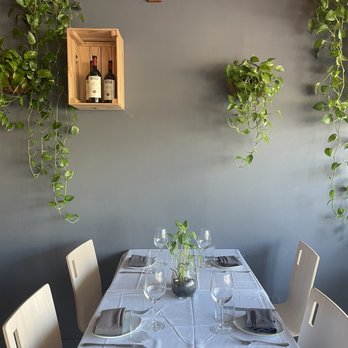 Via Emilia 9 - Seating area - Italian Near Me - Miami Beach, Florida