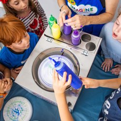 Crayola Imagine Arts Academy Pasadena - Spinning frisbees