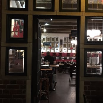 Die Ständige Vertretung - Blick ins Innere.....kurz vor Schluss - German Near Me - Bremen, HB Die Ständige Vertretung - Blick ins Innere.....kurz vor Schluss - German Near Me - Bremen, HB