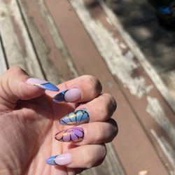 Luxury Nails - Chrome butterfly