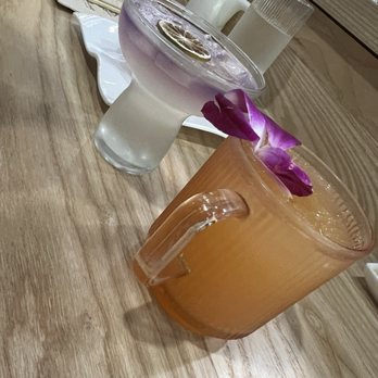 Kuidaore Handroll Bar - Yuzu Sour + Orange Passion Boba cocktails - Bars Near Me - Oakland, California