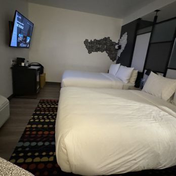 Aloft by Marriott Henderson - Queen room. Beds comfy. - Hotels Near Me - Henderson, Nevada Aloft by Marriott Henderson - Queen room. Beds comfy. - Hotels Near Me - Henderson, Nevada