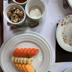 EL Carmen Delicatessen & Bistro