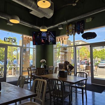 Hungry Bear Deli - Delis Near Me - Vista, California