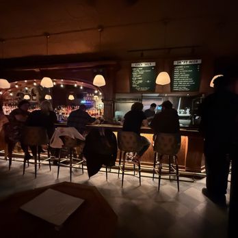 Small Bar - Bars Near Me - Chicago, Illinois