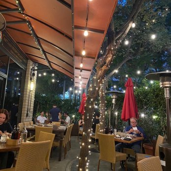 Maccheroni Republic - Outdoor Patio (beautifully lit) - Italian Near Me - Los Angeles, California