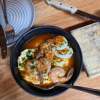 Avec - Chicago - grilled shrimp with polenta - Mediterranean Near Me - Chicago, Illinois Avec - Chicago - grilled shrimp with polenta - Mediterranean Near Me - Chicago, Illinois
