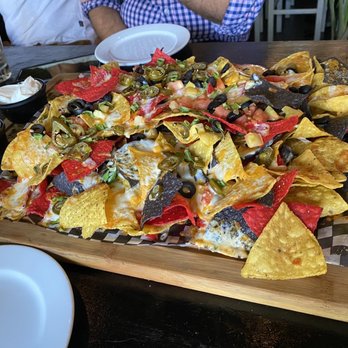 Score on King - Sports Bars Near Me - Toronto, Ontario Score on King - Sports Bars Near Me - Toronto, Ontario