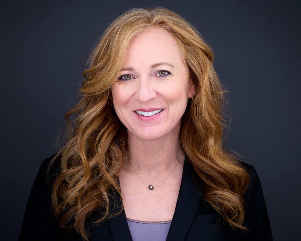 THE MAMMOTH AGENT NICOLE GODOY Updated September 2024 Mammoth Lakes, California Real