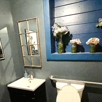 The Vale Public House - Restroom - Breakfast & Brunch Near Me - New York, New York The Vale Public House - Restroom - Breakfast & Brunch Near Me - New York, New York