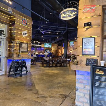Ford's Garage Orlando International Outlets - Burgers Near Me - Orlando, Florida Ford's Garage Orlando International Outlets - Burgers Near Me - Orlando, Florida