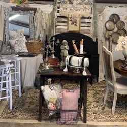 Off The Beaten Path Antiques & Gifts