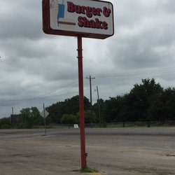 Brackett Burger & Shake