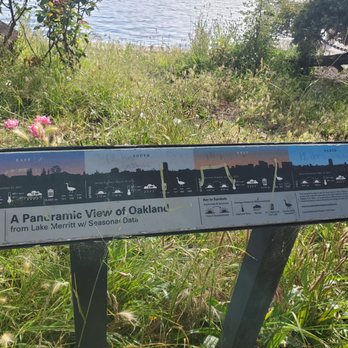 Lake Merritt - Sign underneath the pergola - Parks Near Me - Oakland, California