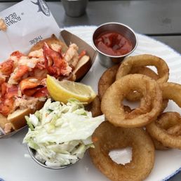 Hot Lobster Roll Hot Lobster Roll