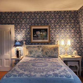 Silver Fountain Inn & Tea Parlor - Bed & Breakfast Near Me - Dover, New Hampshire Silver Fountain Inn & Tea Parlor - Bed & Breakfast Near Me - Dover, New Hampshire