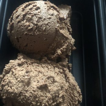 Mon Ami Gabi - Chocolate Mousse - French Near Me - Chicago, Illinois