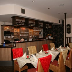 Das "kleine" Fischrestaurant - zur Weihnachtszeit weihnachtlich eingedeckt