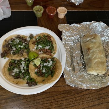 Mamacitas - Asada taco Al pastor taco Asada burrito - Food Trucks Near Me - Mountain View, California