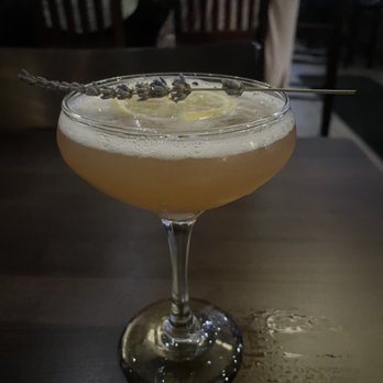 Rockafella's Restaurant - American Near Me - Salem, Massachusetts