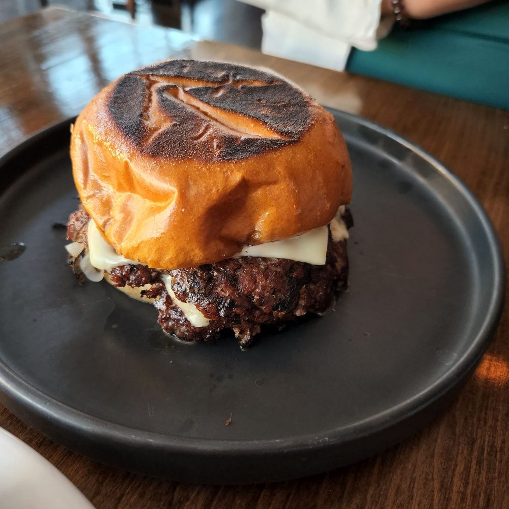 Petite Leon - Burger - Mexican Near Me - Minneapolis, Minnesota