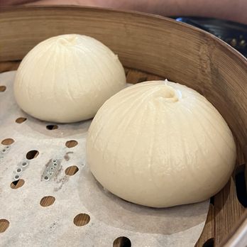 Dough Zone Dumpling House - Sugar Land - Steamed Pork Buns (4) 特色鲜肉蒸包 - Noodles Near Me - Sugar Land, Texas Dough Zone Dumpling House - Sugar Land - Steamed Pork Buns (4) 特色鲜肉蒸包 - Noodles Near Me - Sugar Land, Texas