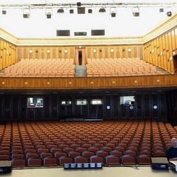 Friedrich-Wolf-Theater - Platz für ca. 700 Gäste - Foto moz.de