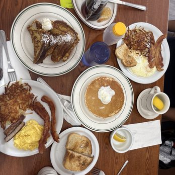 Armon's Restaurant - Breakfast & Brunch Near Me - Los Angeles, California Armon's Restaurant - Breakfast & Brunch Near Me - Los Angeles, California