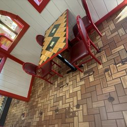 Alibertos JR Fresh Mexican - Floor