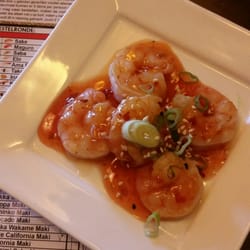 Matuya - Ebi chili, garnalen met een zoet-licht pittig sausje met daarop sesamzaadjes en bosuitjes. Heerlijk!