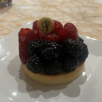 Biscotti's - Fruit Tart.. - Cafes Near Me - Reno, Nevada