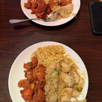 Eatzy Thai - Thai Near Me - Astoria, New York