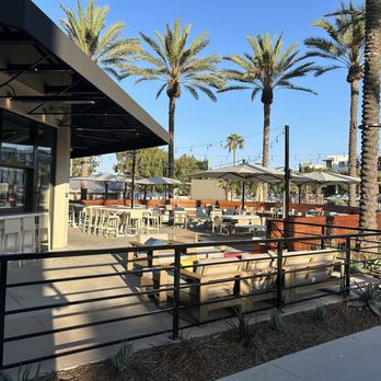 Warehouse 72 - Patio dining - American Near Me - Irvine, California