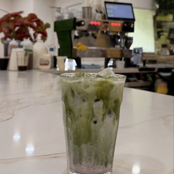 Makanai - Strawberry matcha. Very good not ceremonial grade but still delicious and not too sweet. - Coffee & Tea Near Me - Honolulu, Hawaii Makanai - Strawberry matcha. Very good not ceremonial grade but still delicious and not too sweet. - Coffee & Tea Near Me - Honolulu, Hawaii