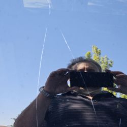 Avis Car Rental - Cracks in the window