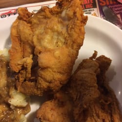 Family Diner and Pizzeria - Broasted chicken, the chicken was moist but was bland.