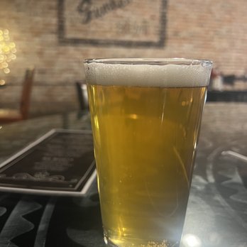 Gumbo's - Dirty Blonde - New American Near Me - Mount Clemens, Michigan