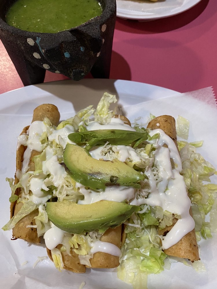 Azteca Taqueria Restaurant