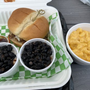 M & D DownHome BBQ - a sandwich, macaroni and cheese, and macaroni and cheese - Barbeque Near Me - Eagle Creek, Oregon M & D DownHome BBQ - a sandwich, macaroni and cheese, and macaroni and cheese - Barbeque Near Me - Eagle Creek, Oregon