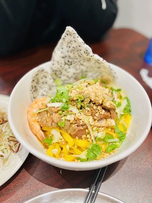 Bún Bò Huynh Dining by null