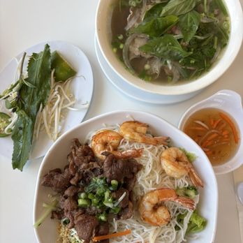 Pho Cow Cali - Pho and Rice Vermicelli with Pork and Shrimp - Vietnamese Near Me - La Jolla, California Pho Cow Cali - Pho and Rice Vermicelli with Pork and Shrimp - Vietnamese Near Me - La Jolla, California