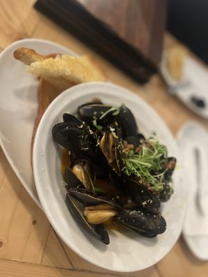 Shuck Oyster Bar by null