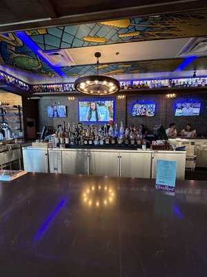Midtown Gastrobar by null