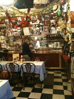 Chez Louisette by null