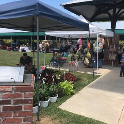 Mandeville Trailhead Farmer's Market